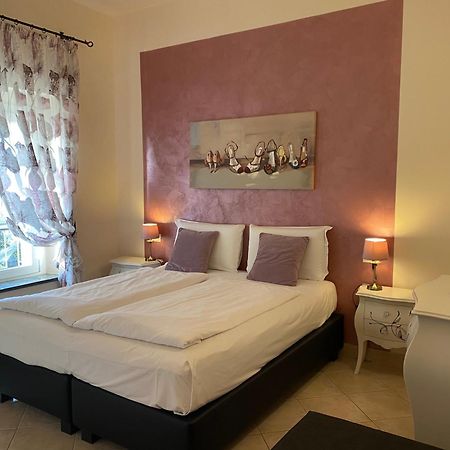 Betty'S House Bed and Breakfast Λατζίζε Εξωτερικό φωτογραφία