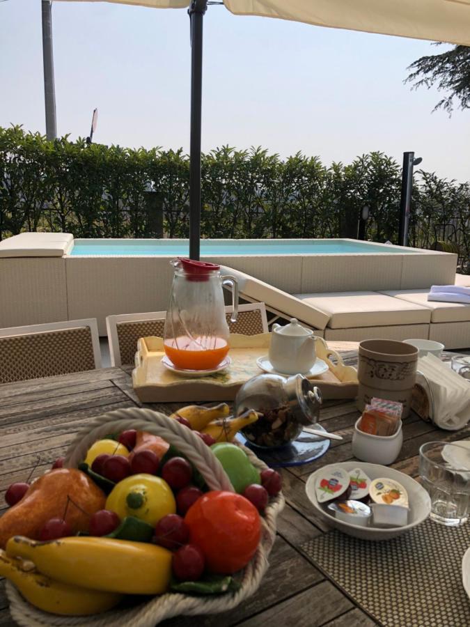 Betty'S House Bed and Breakfast Λατζίζε Εξωτερικό φωτογραφία