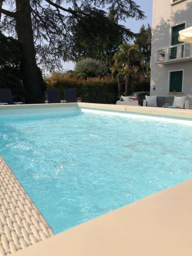 Betty'S House Bed and Breakfast Λατζίζε Εξωτερικό φωτογραφία