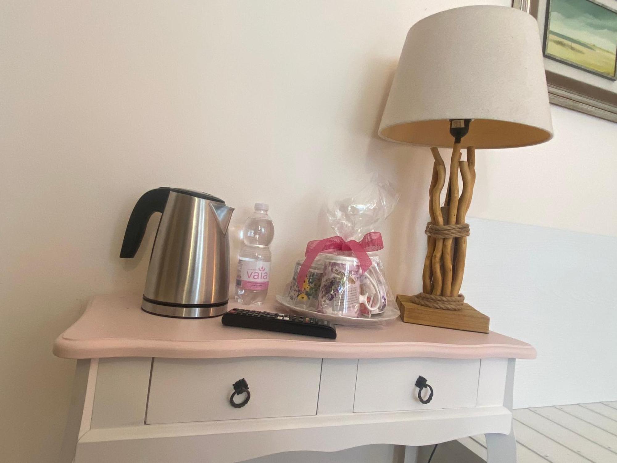 Betty'S House Bed and Breakfast Λατζίζε Εξωτερικό φωτογραφία