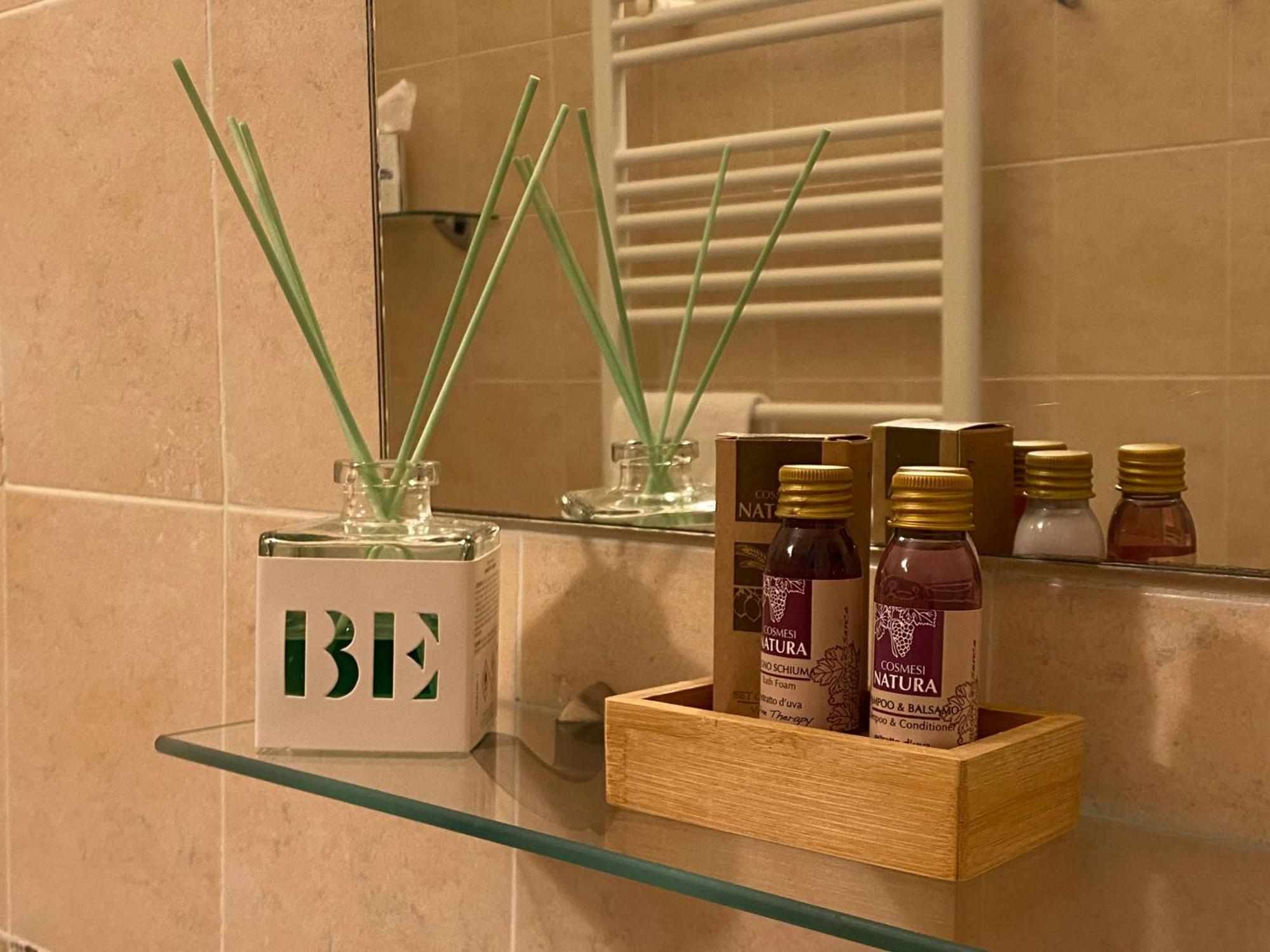 Betty'S House Bed and Breakfast Λατζίζε Εξωτερικό φωτογραφία