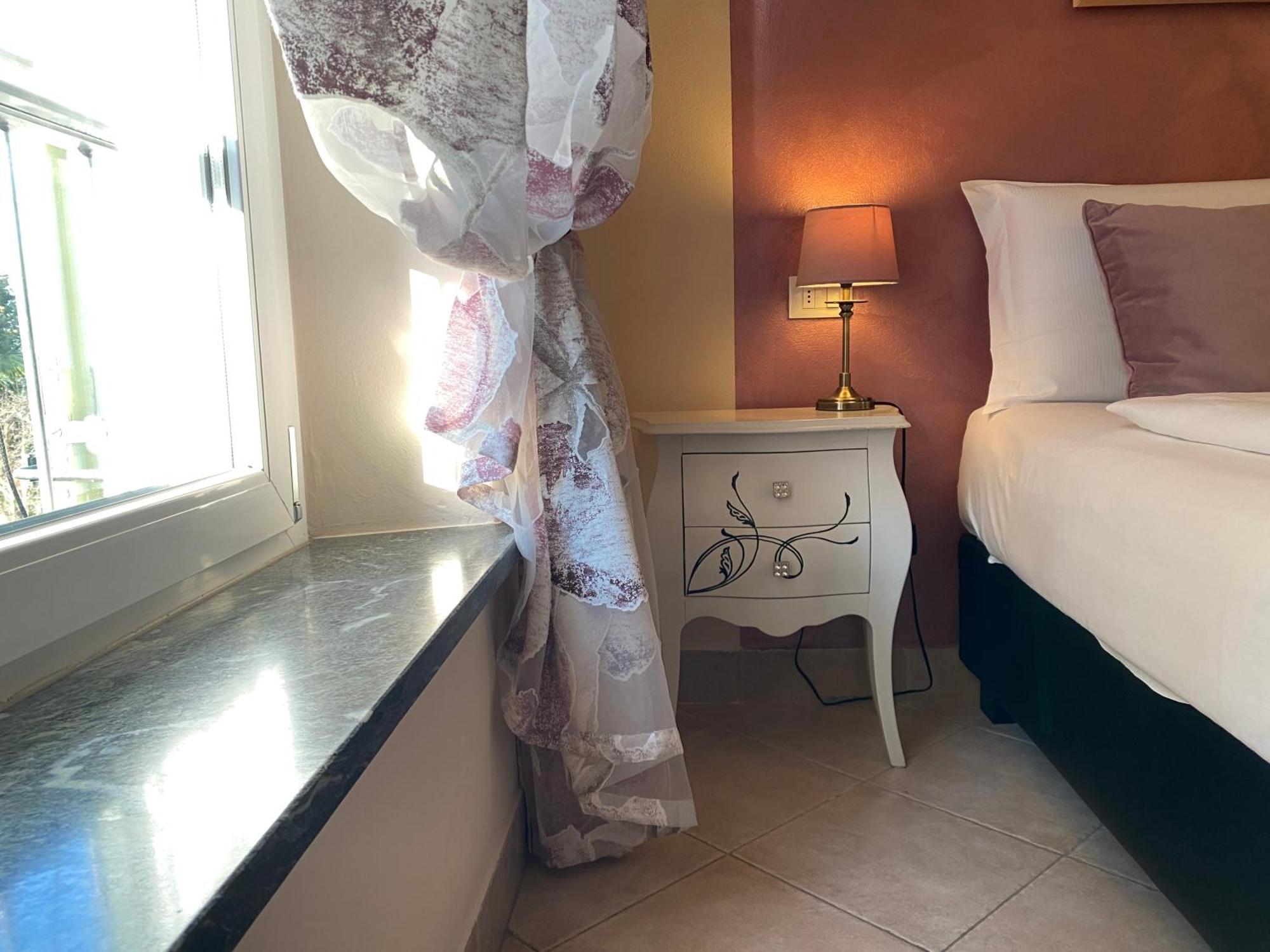 Betty'S House Bed and Breakfast Λατζίζε Εξωτερικό φωτογραφία
