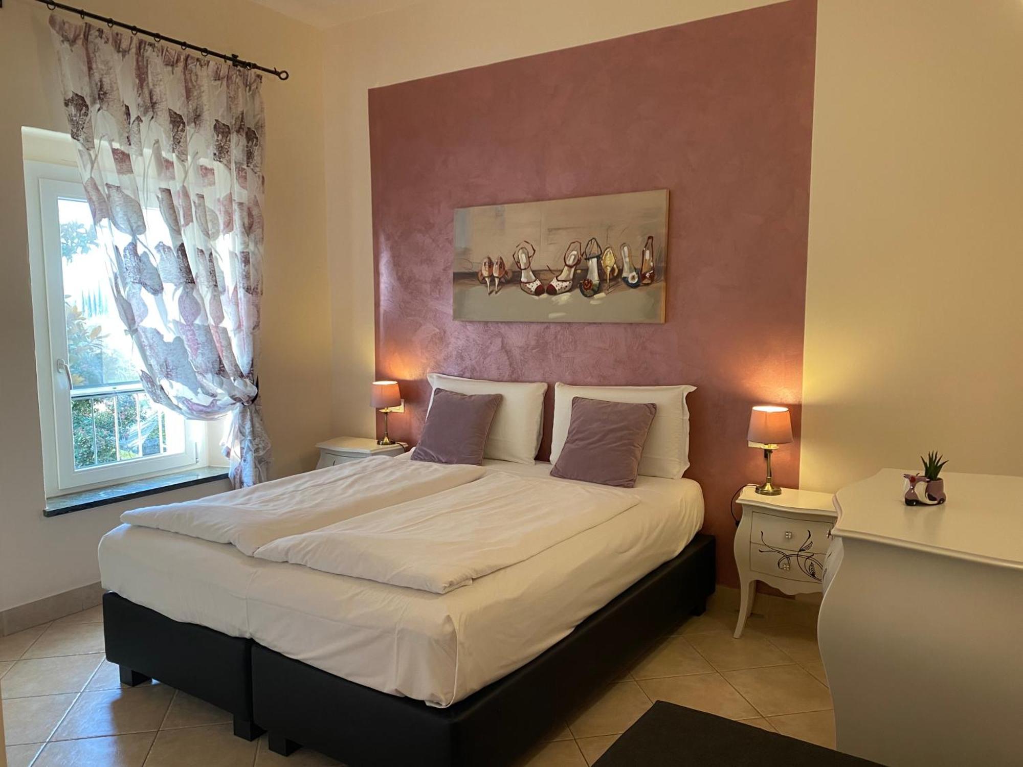 Betty'S House Bed and Breakfast Λατζίζε Εξωτερικό φωτογραφία