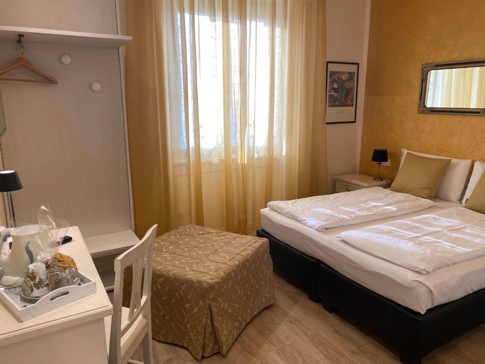 Betty'S House Bed and Breakfast Λατζίζε Εξωτερικό φωτογραφία