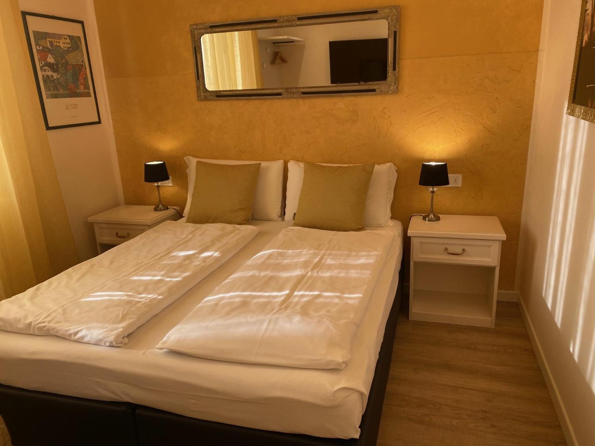 Betty'S House Bed and Breakfast Λατζίζε Εξωτερικό φωτογραφία